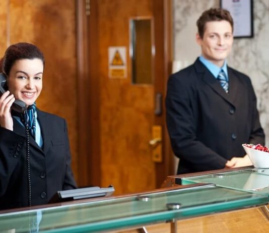 Các bước trả lời điện thoại của khách hàng